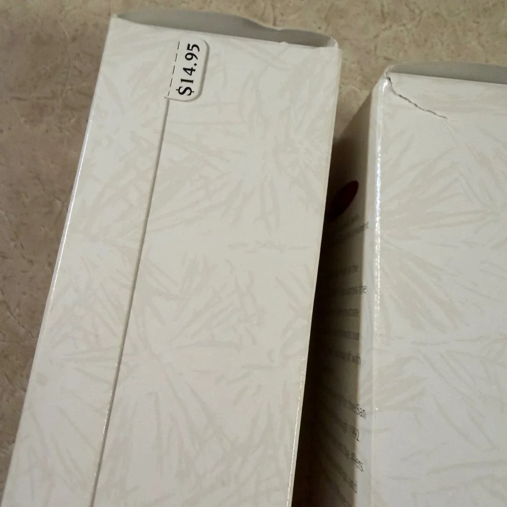 Hallmark like new